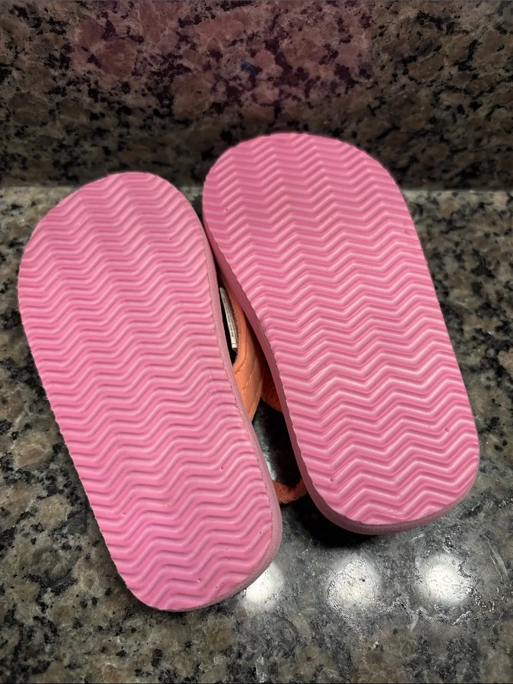 Osh Kosh Rainbow Flip Flop Sandals - Toddler size S (5-8)